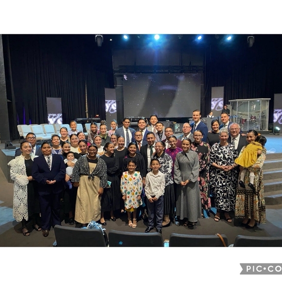 A teensy peek into my life/style🫶🏼 - Picture 1 of 13